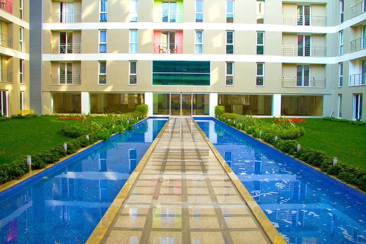 New Residence — image 4